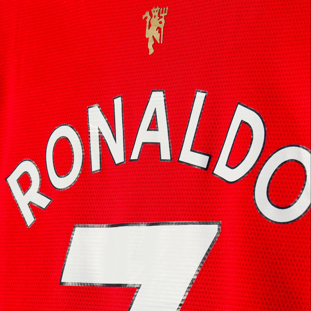 Manchester United 21/22- Local